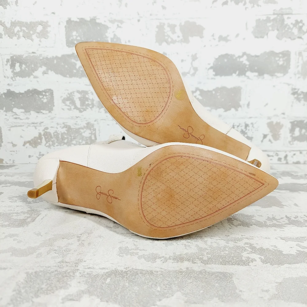 NEW Jessica Simpson Nelda Cream/Off White Faux Leather Western Ankle Boots M1038 - Picture 8 of 12